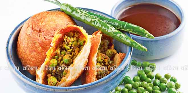 1896739585 Indian special traditional matar or green peas Kachori